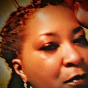 Meet your Posher, Lavinia